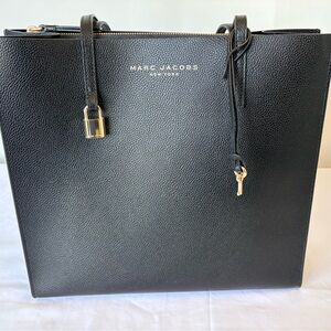 Marc Jacobs black leather THE GRIND TOTE  bag AUTHENTIC